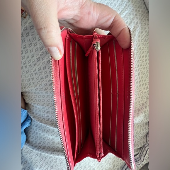 Authentic Chanel Wallet - Picture 7 of 7